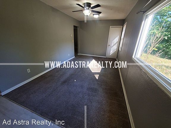 4th image of 4900 Parkview Ave