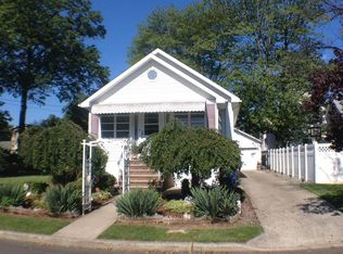 39 Livingston Ave, Avenel, NJ 07001