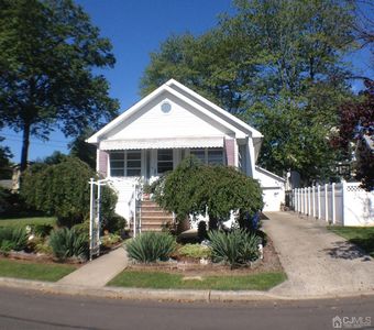 39 Livingston Ave, Avenel, NJ, 07001