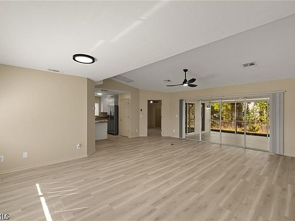 4th image of 8093 Caloosa Rd