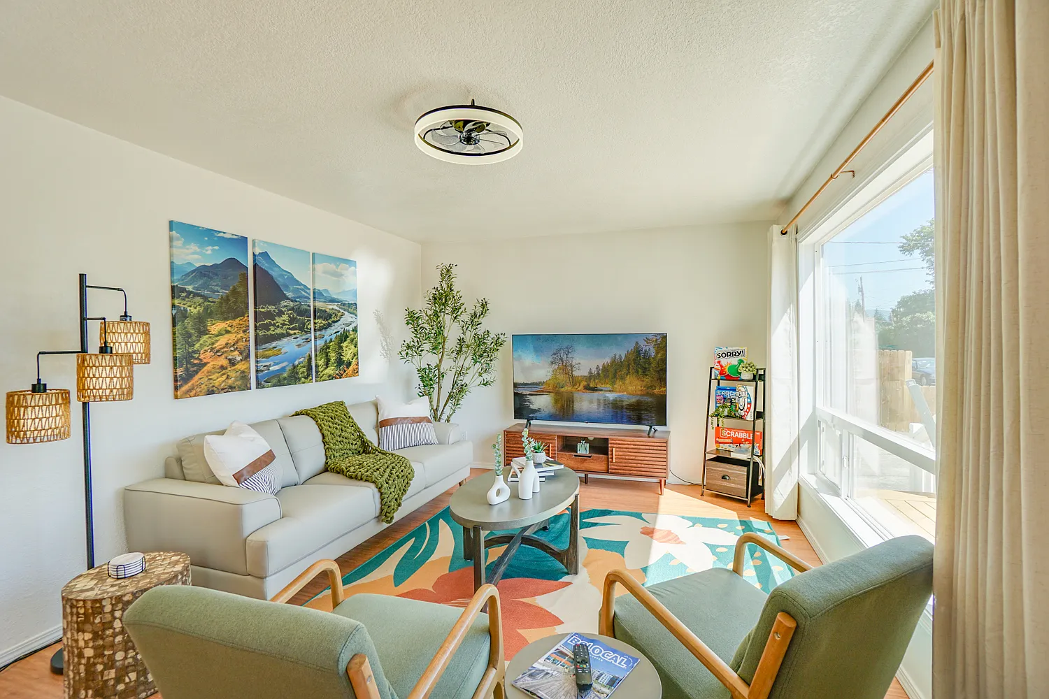 3 bed, 1420 sqft, $4,650 — Photo 1