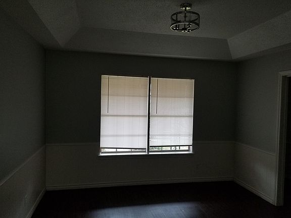 5th image of 4316 Aberdeen Dr