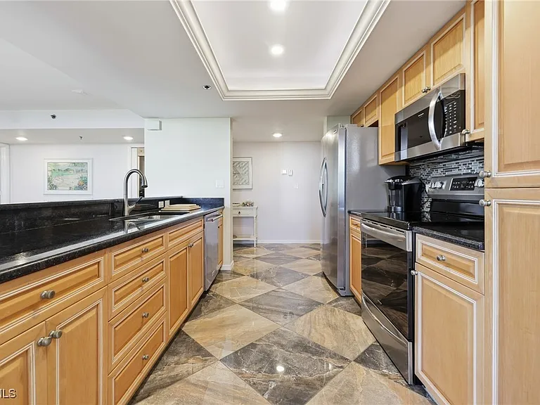 6585 Nicholas Blvd #703 — Photo 14