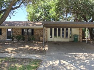 806 Easy St, Burkburnett, TX 76354