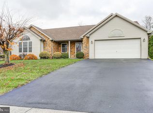 1869 Pebble Ct, Harrisburg, PA 17110