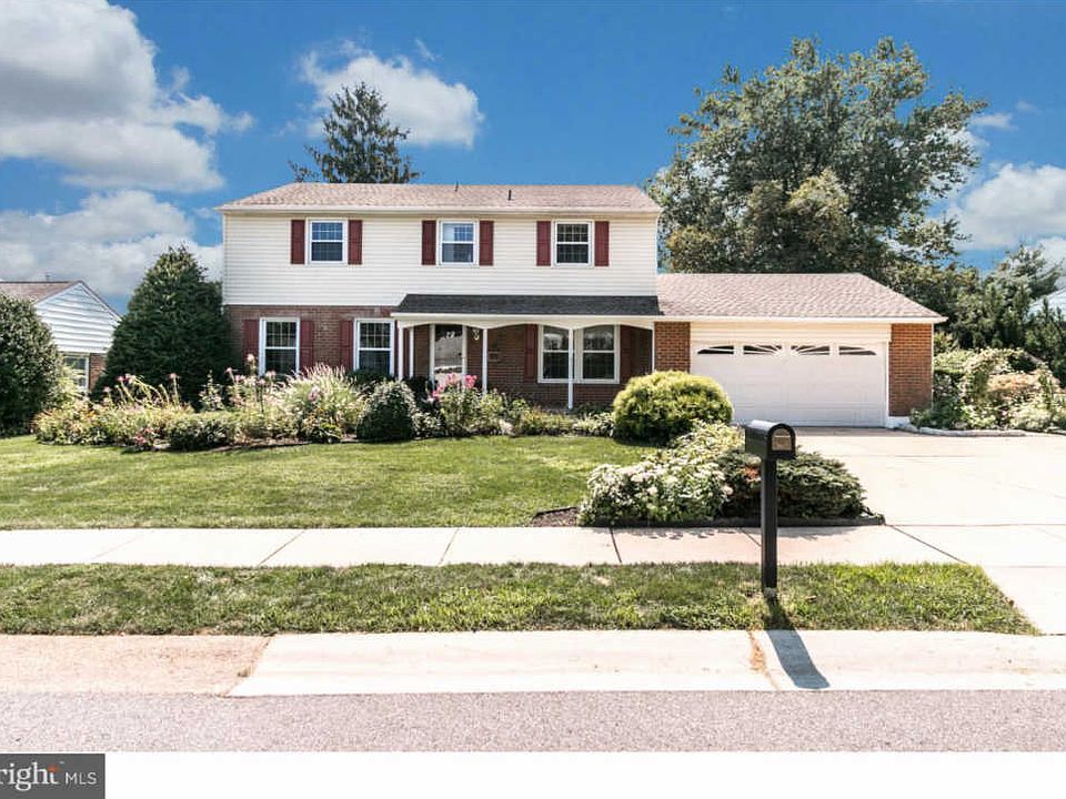 1st image of 3216 Cardiff Dr