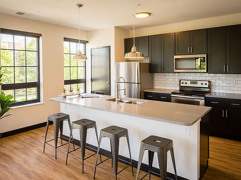 Battery Park Lofts — Photo 27