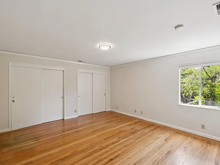 970 Palo Alto Ave — Photo 42