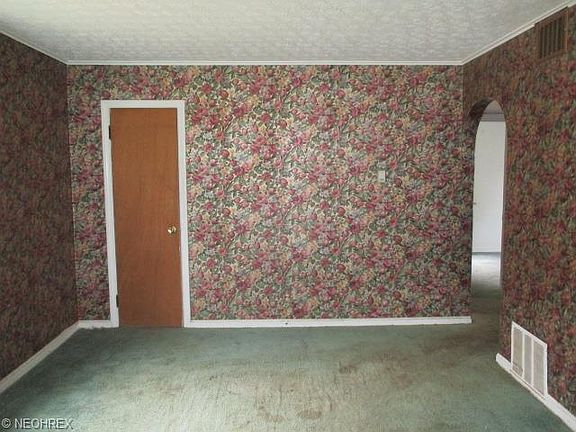 3rd image of 1081 Merton Ave