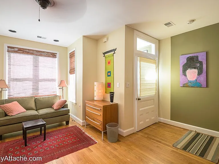 224 E St NE — Photo 48