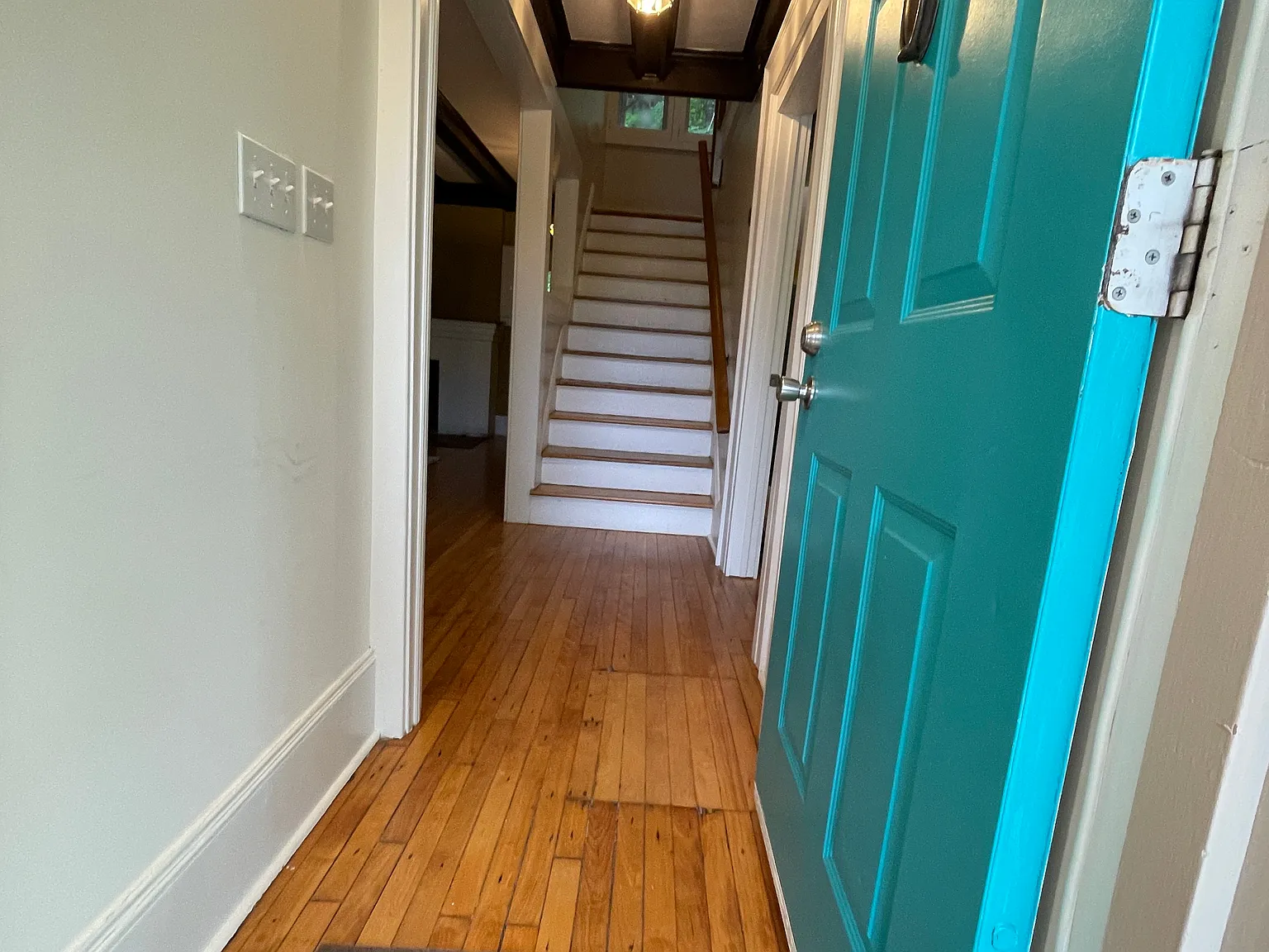4 bed, 2428 sqft, $2,600 — Photo 3