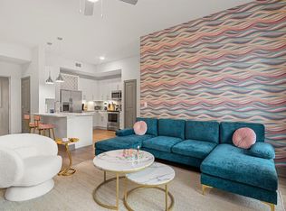 8936 Williams Cir #ID1290661P, Naples, FL 34120