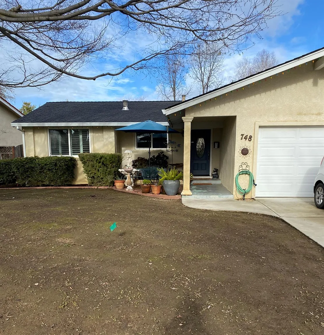 748 Mayview Way photo 1