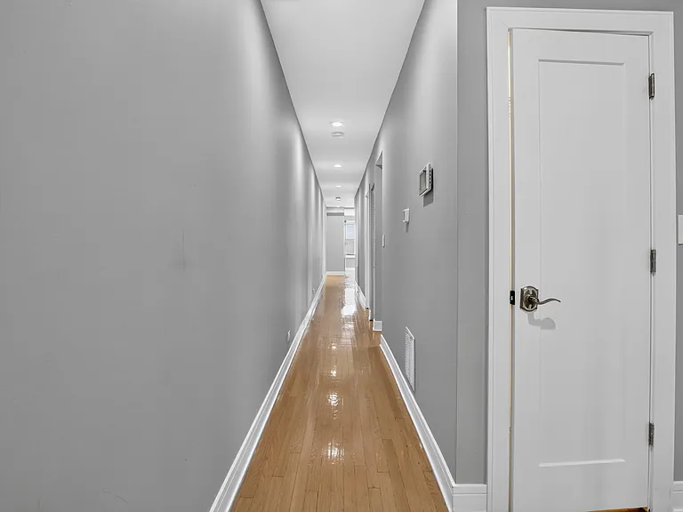 6629 S Ingleside Ave #2 — Photo 9