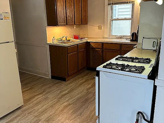 Kitchen with new floor and lots of counter space