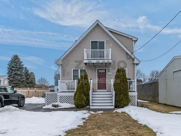 498 Park Ave, Portsmouth, RI 02871