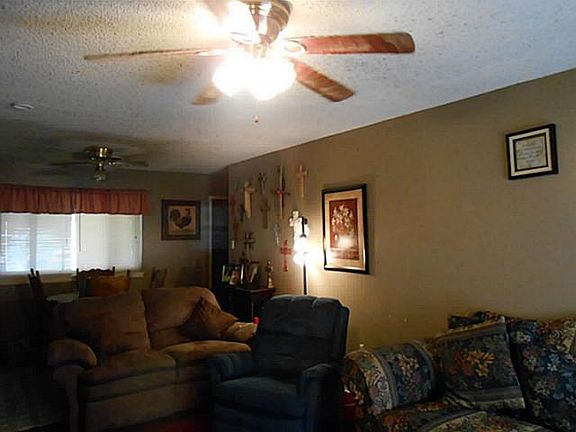 4th image of 1388 N Ross Dr
