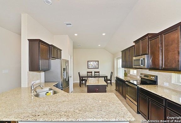 4th image of 5611 Haven Way