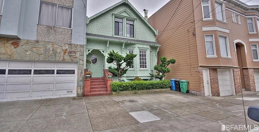 1st image of 338 27th Ave