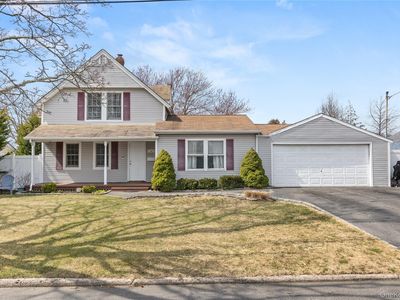54 Christmas Street, North Babylon, NY, 11703