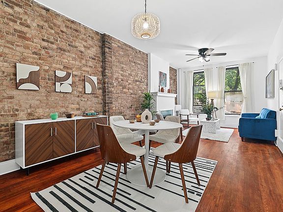 3rd image of 656 Carroll St APT 1R