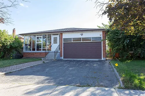 4 Fordcombe Cres #BASEMENT Photo 1
