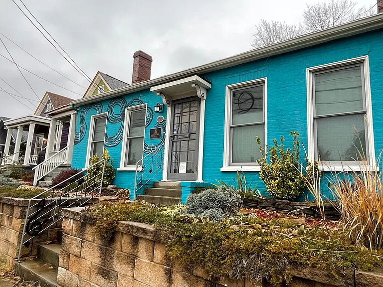 731 W Main St — Photo 2