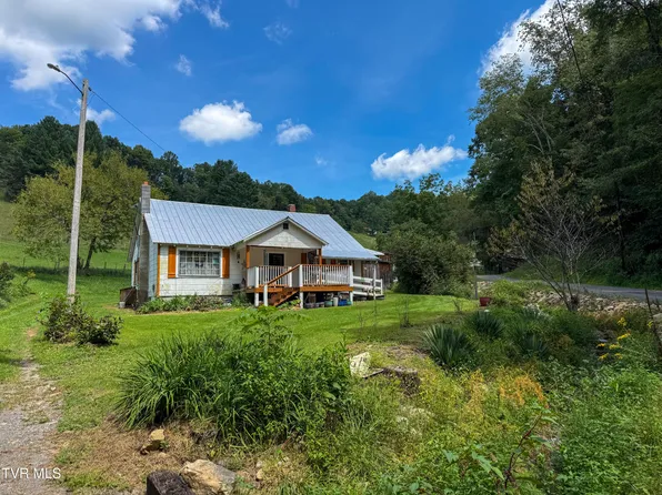 1091 Sandy Rd, Mountain City, TN 37683