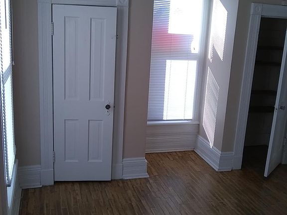 Bedroom (Closets)