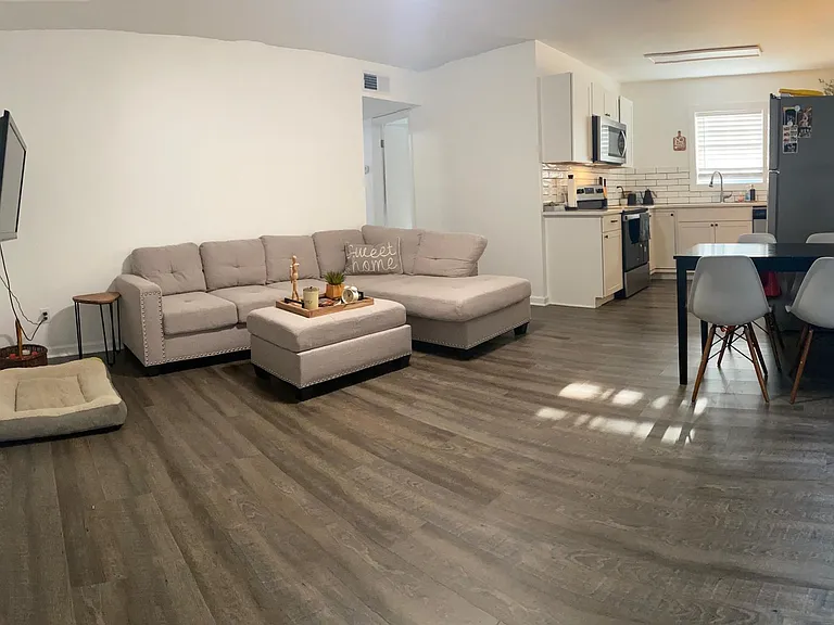 860 Colony Dr #A-7 — Photo 1