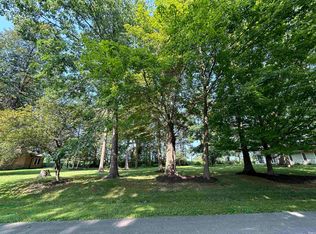 Pinoak Dr, Kokomo, IN