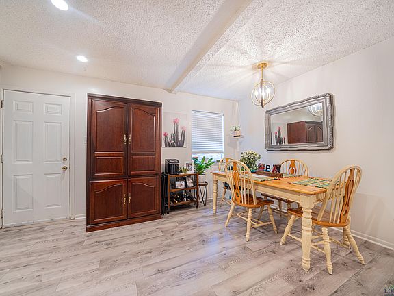 5th image of 107 W Gay Ave