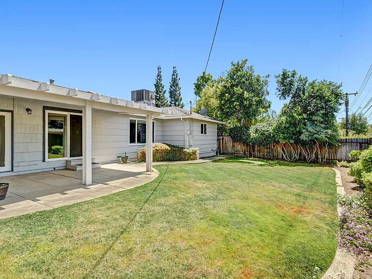 4521 Juno Way — Photo 30