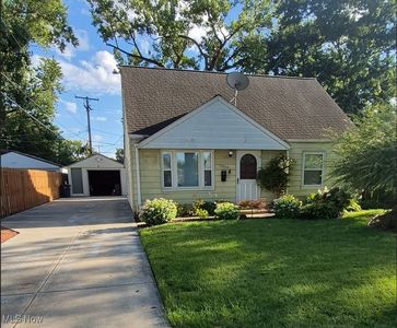 15617 Leigh Ellen Ave, Cleveland, OH, 44135