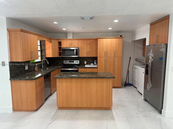 hialeah-florida-43959392 picture