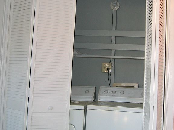 4th image of 630 E Livingston St APT A