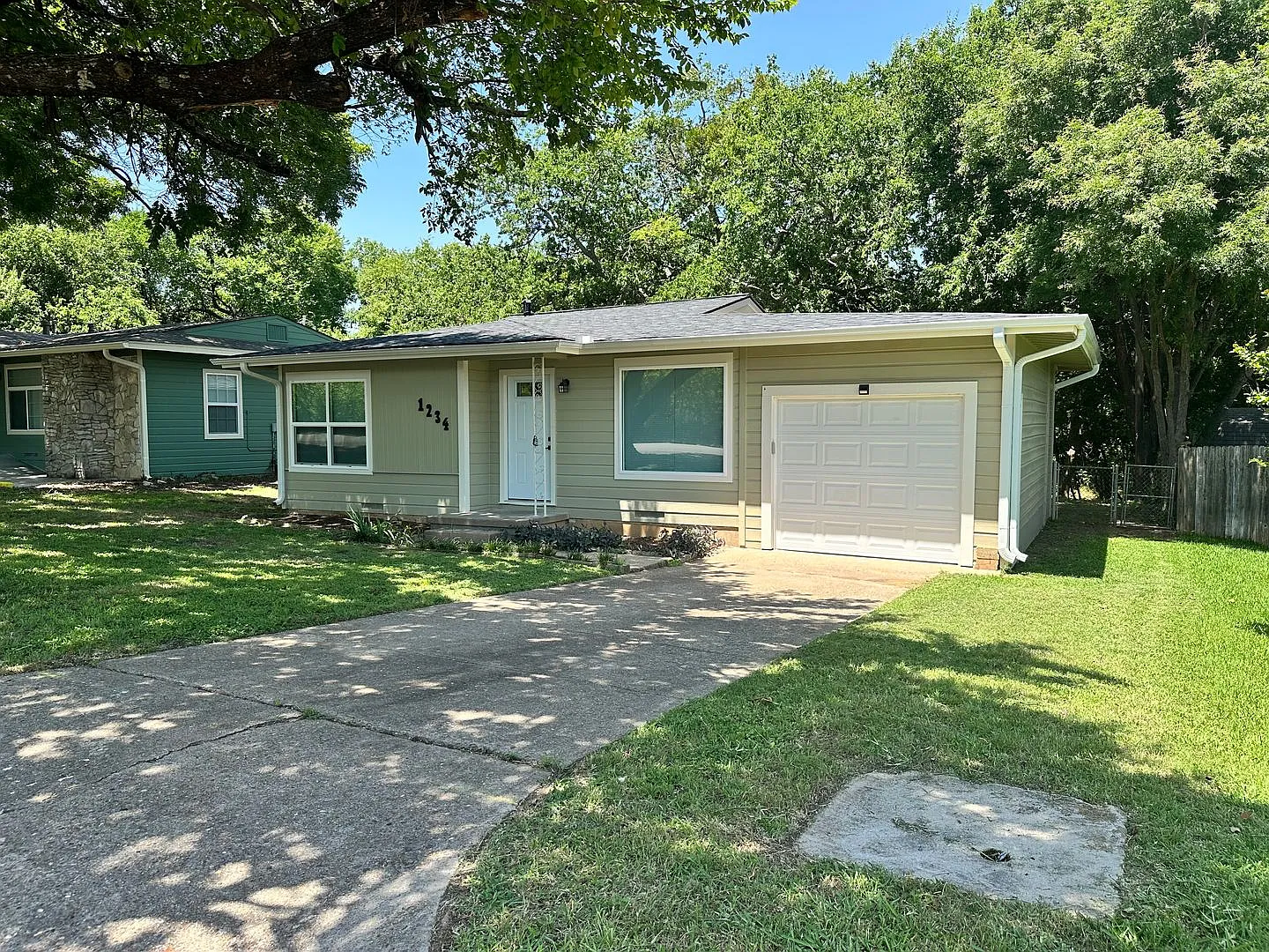 1234 S Brazos St. — Photo 3