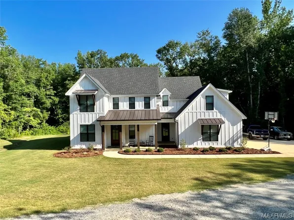 178 Shoal Creek Dr, Deatsville, AL 36022