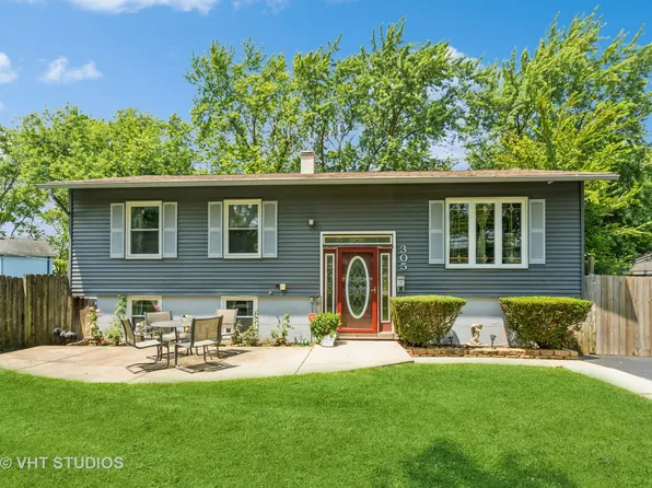 305 Stuart Rd, Lockport, IL 60441
