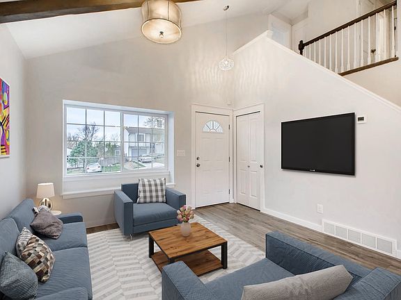 4th image of 5440 Sacramento Pl