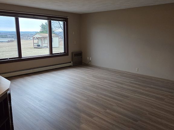 4th image of 267 Ridge Rd #2