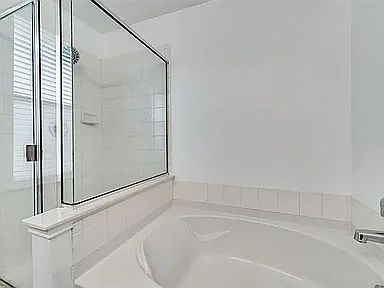 2nd image of 1328 Marvin Gdns