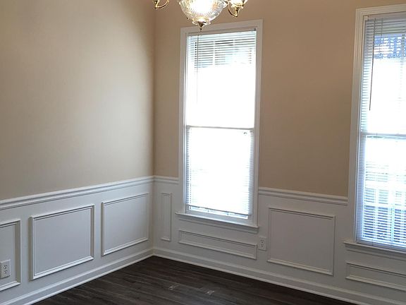 Separate dining room from kitchen