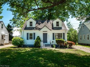 24213 Knickerbocker Rd, Bay Village, OH 44140