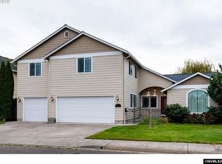 1068 Applegate Pl, Harrisburg, OR 97446