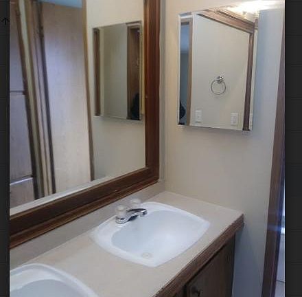 3rd image of 678 Walnut St