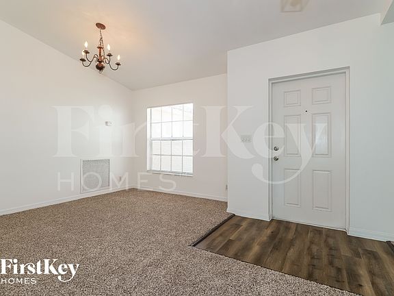 5th image of 2831 SE Hutchings Ave