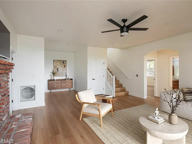 1477 Sequoia Dr — Photo 13