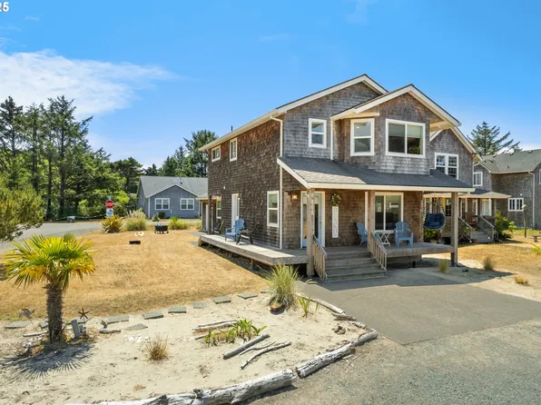 8905 Donald St, Rockaway Beach, OR 97136