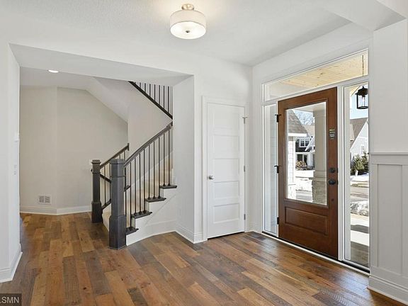 2nd image of 729 Woodland Hills Ct